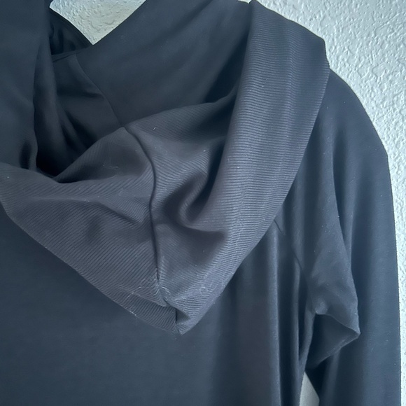 Athleta long sleeve hooded sweatshirt - Picture 3 of 4